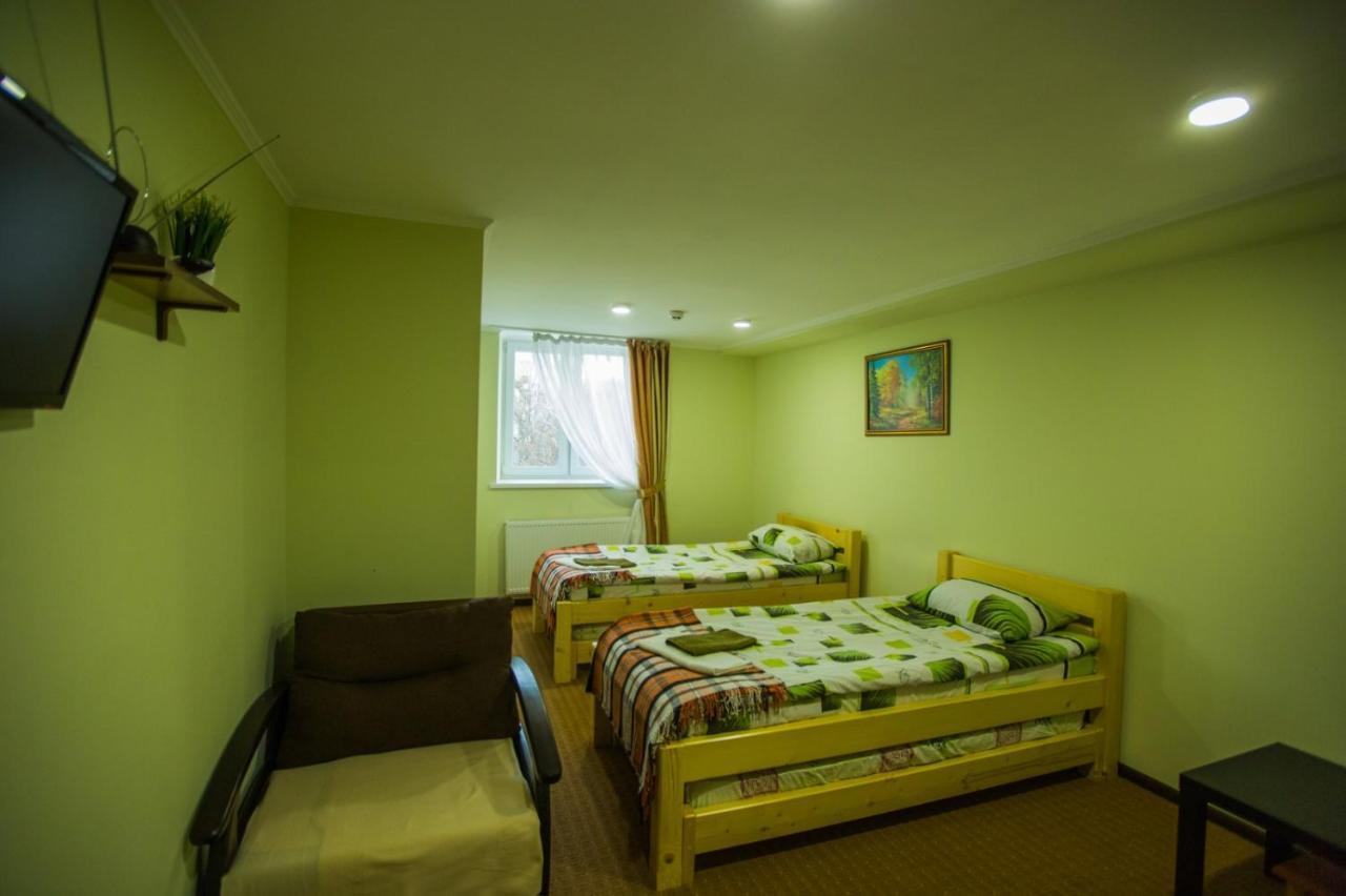 Apart Hotel Avinos Lviv Exterior foto